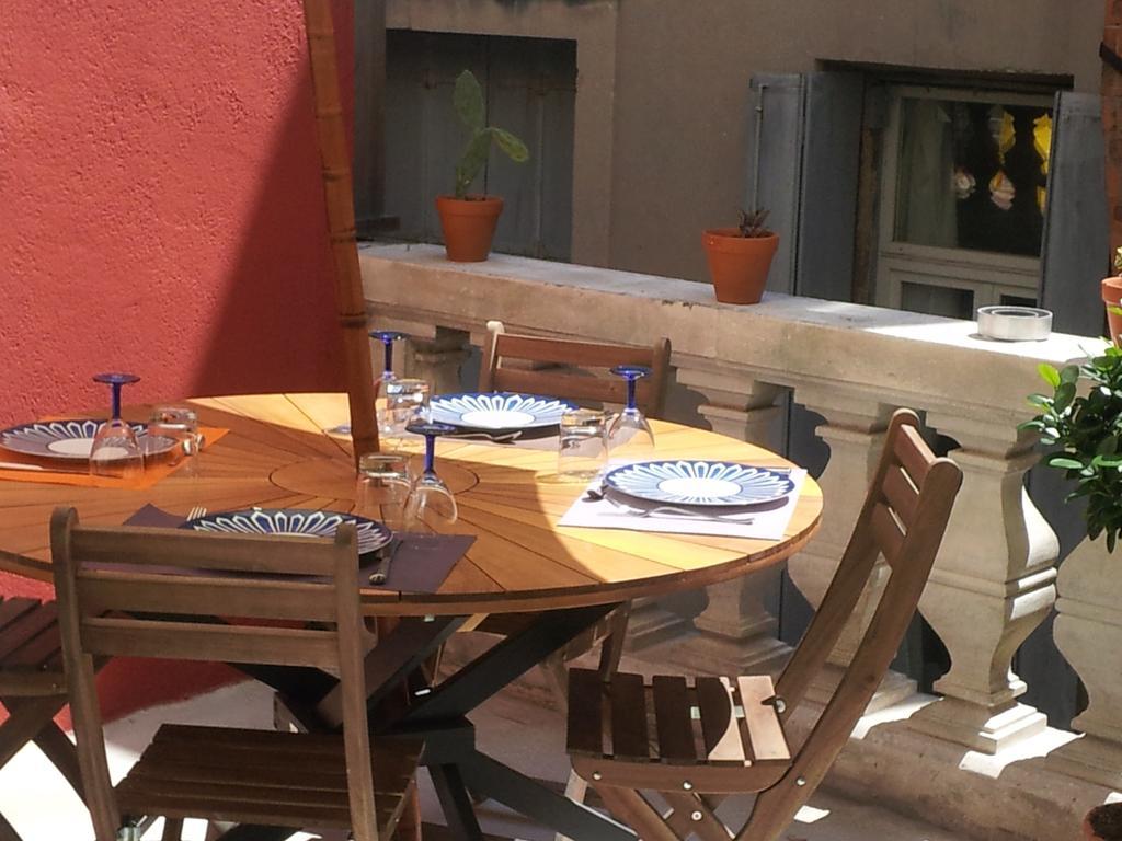 La Terrasse Du Marche Aux Fleurs Apartment Montpellier Exterior photo